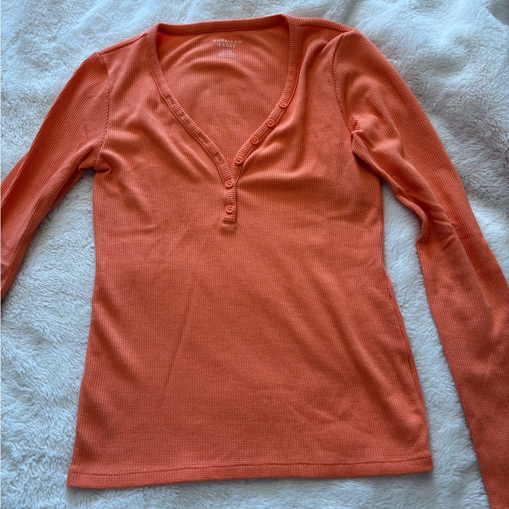 American Eagle Outfitters V-Neck Henley Orange Long Sleeve Tee